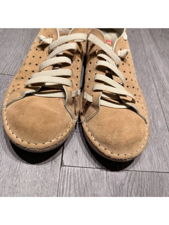 On Foot Silken Low Top Sneaker Perforated Tan Size 38 Spain